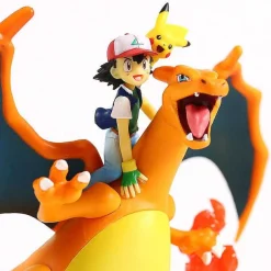 Ash Ketchum & Charizard / Glurak Lizardon Sammel Figur Pokemon
