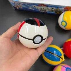 Grose Pokebälle (Ca. 8Cm) Mit Figuren (8 Stk. Im Spiel Set)