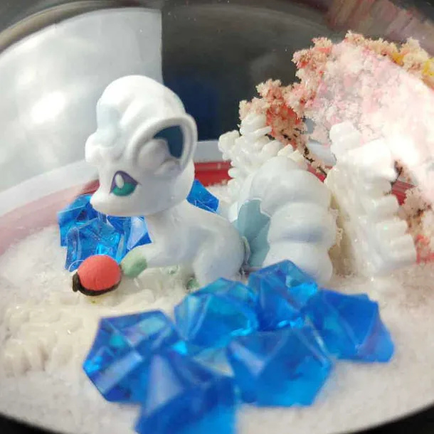 Groser Pokeball Mit Pokemon Figur