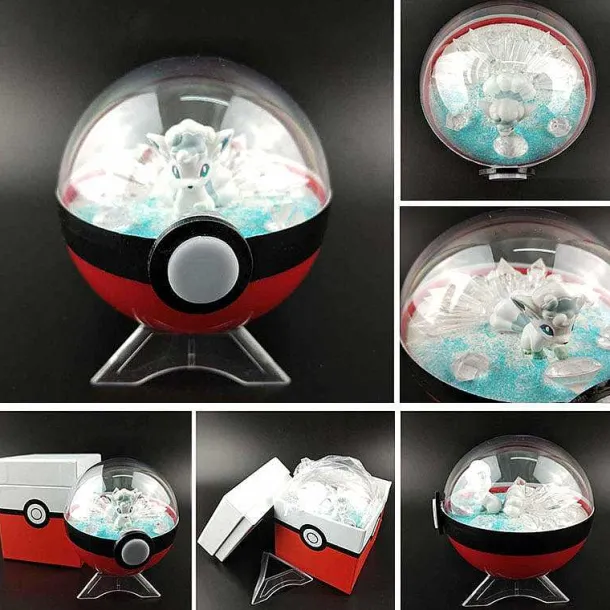 Groser Pokeball Mit Pokemon Figur