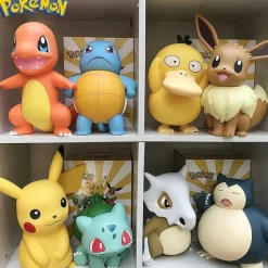 Grose Suse Pokemon Figuren
