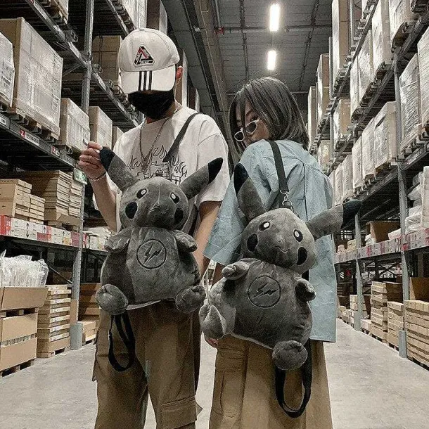 Pikachu Plusch Rucksack