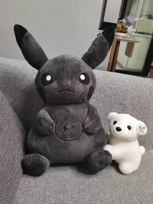 Pluschfigur Pokemon Dunkles Pikachu, Ca. 50Cm