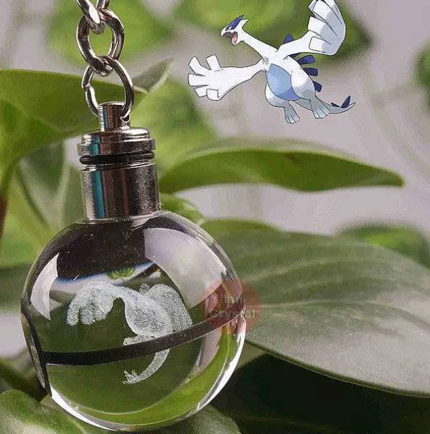 Pokeball Anhanger Mit Pokemon Motiven Und Farbwechsel