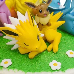 Pokemon Eevee Evoli Entwicklungen Figuren
