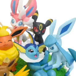 Pokemon Eevee Evoli Entwicklungen Figuren